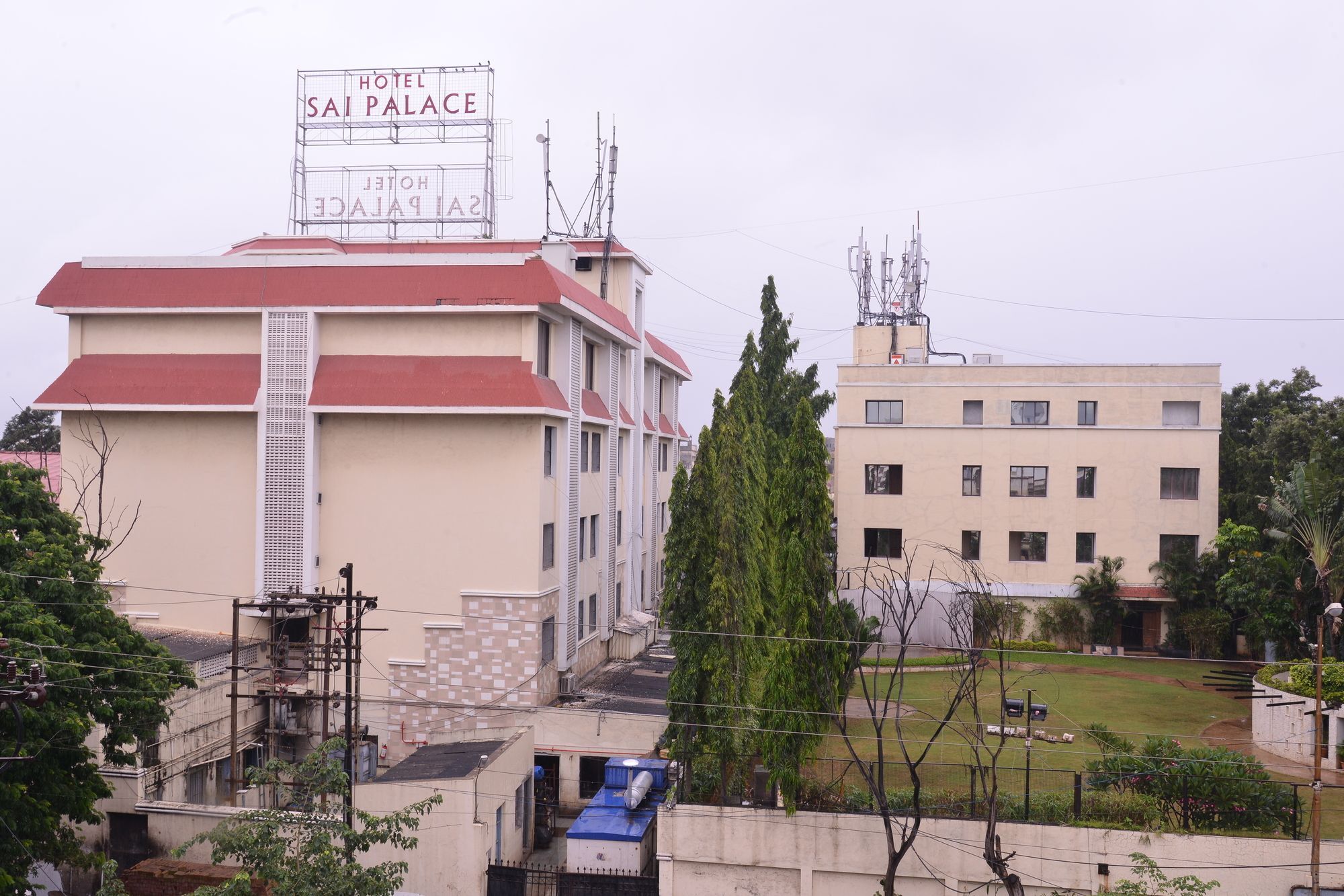 Hotel Sai Palace Nashik Ngoại thất bức ảnh