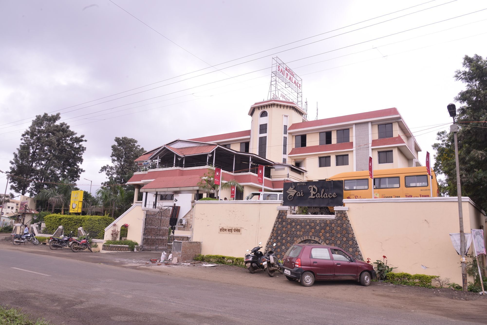 Hotel Sai Palace Nashik Ngoại thất bức ảnh
